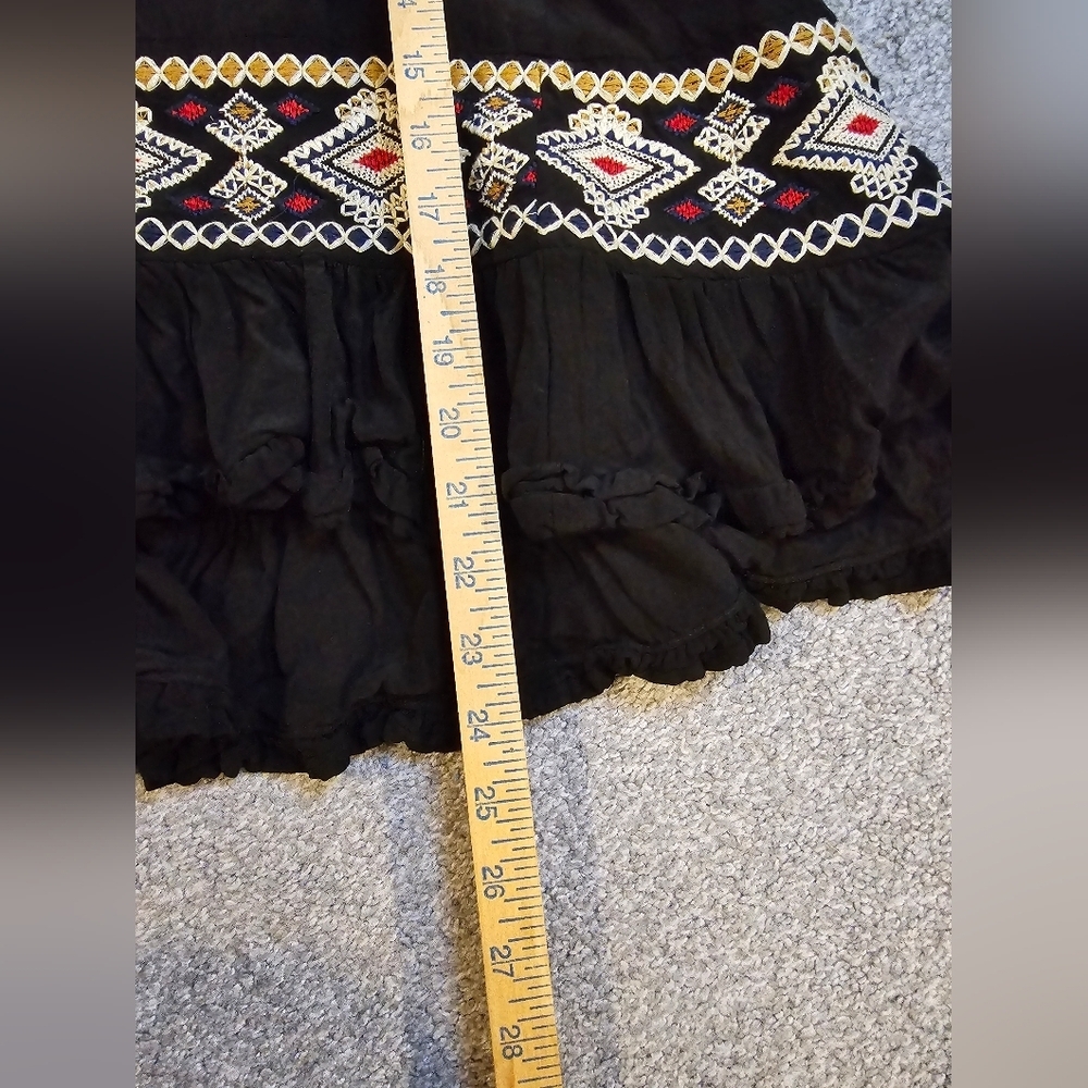 Anthropologie eri & ali Misha Embroidered Ruffle Swing Top Size Small - Picture 6 of 7